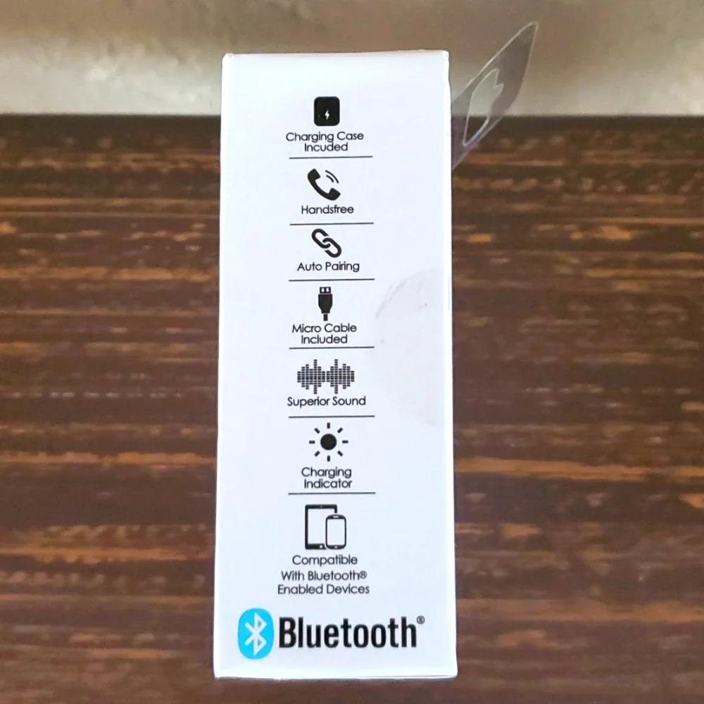 BYTECH Auto Pairing True Wireless earbuds With Compact Charge Case White